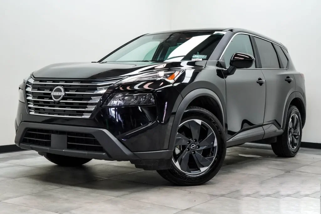 2025 Nissan Rogue SV, photo 1