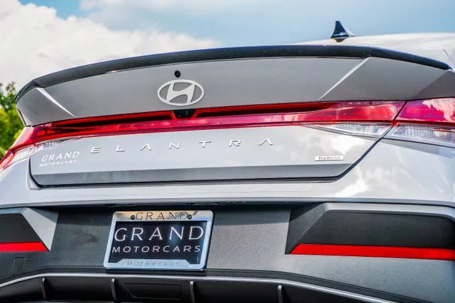2025 Hyundai Elantra Hybrid SEL Sport, photo 13