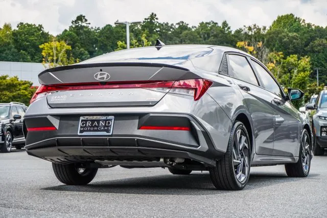 2025 Hyundai Elantra Hybrid SEL Sport, photo 12