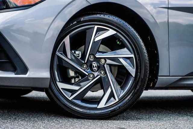 2025 Hyundai Elantra Hybrid SEL Sport, photo 6