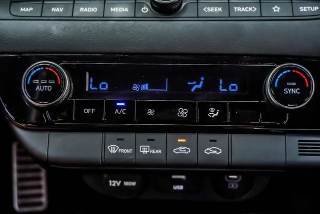 2025 Hyundai Elantra Hybrid SEL Sport, photo 22