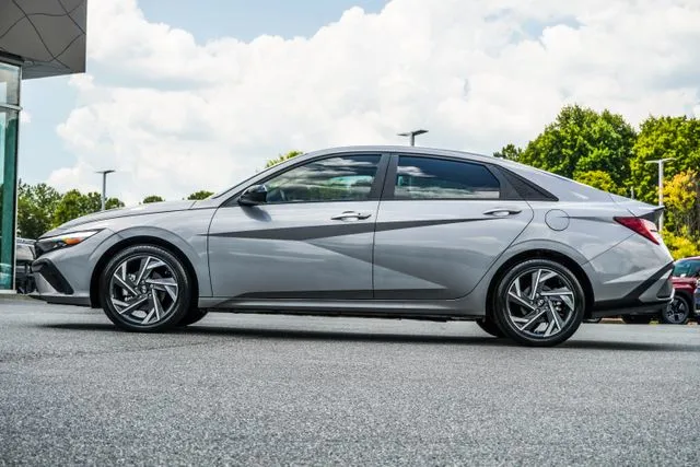 2025 Hyundai Elantra Hybrid SEL Sport, photo 9