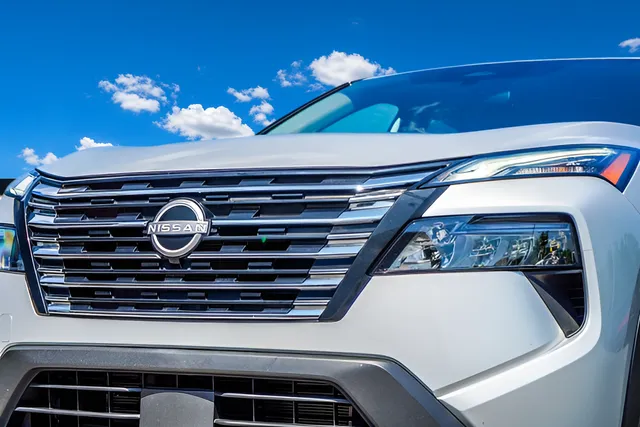2025 Nissan Rogue SV, photo 34