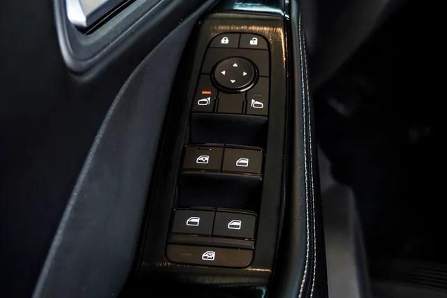 2025 Nissan Rogue SV, photo 28