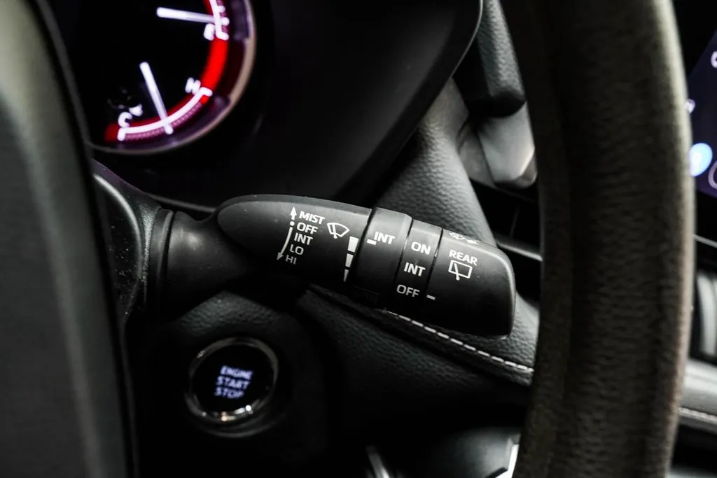 2024 Toyota RAV4 XLE, photo 28