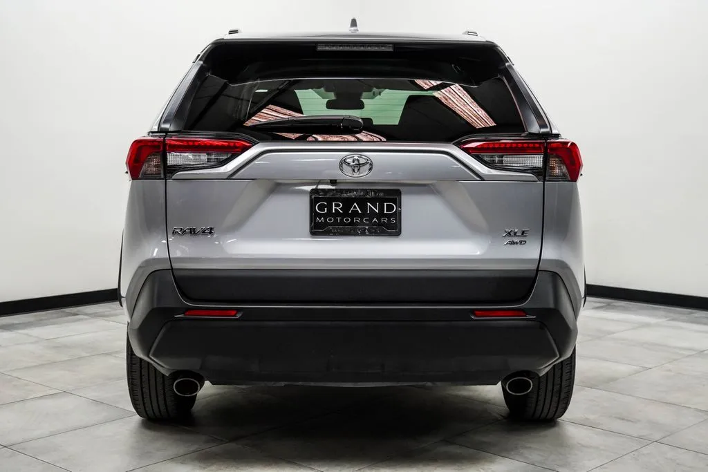 2024 Toyota RAV4 XLE, photo 9