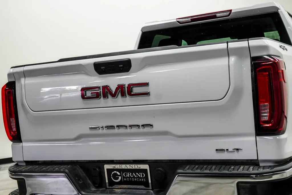 2025 GMC Sierra 1500 SLT, photo 13