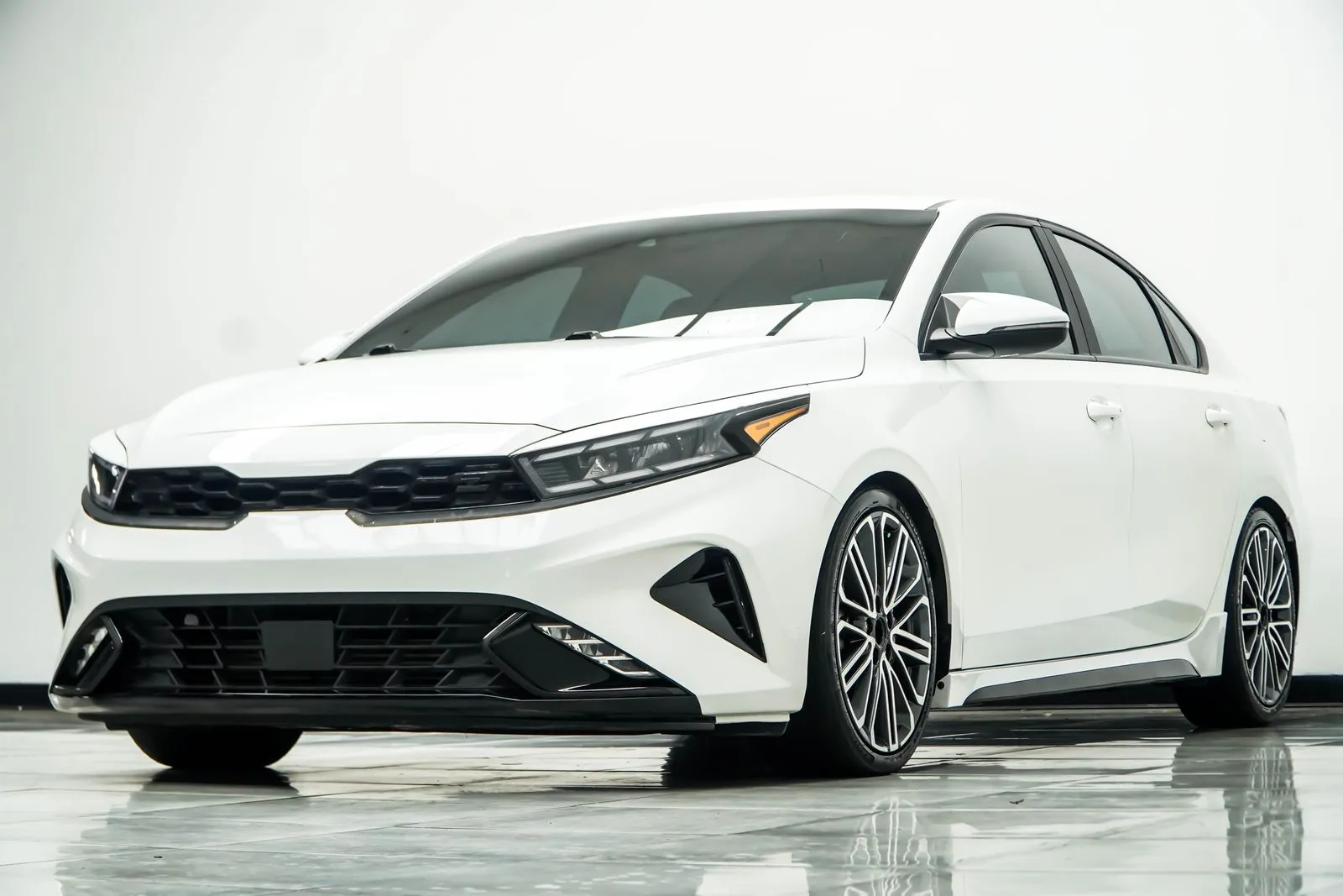 2024 Kia Forte GT, photo 8