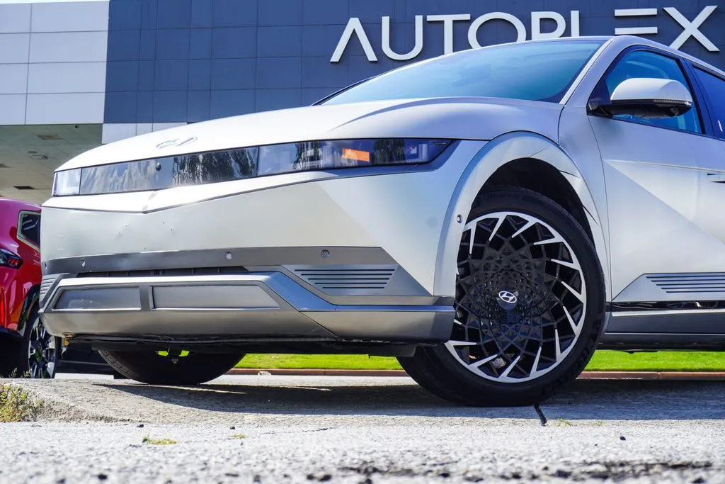 2024 Hyundai IONIQ 5 Limited, photo 1