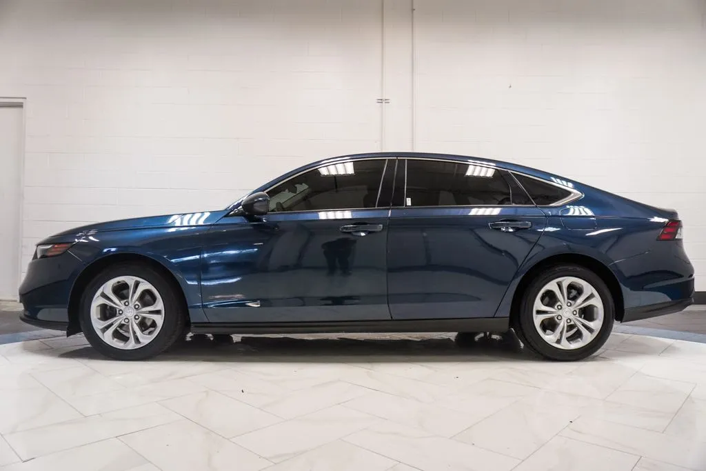 2023 Honda Accord EX, photo 29
