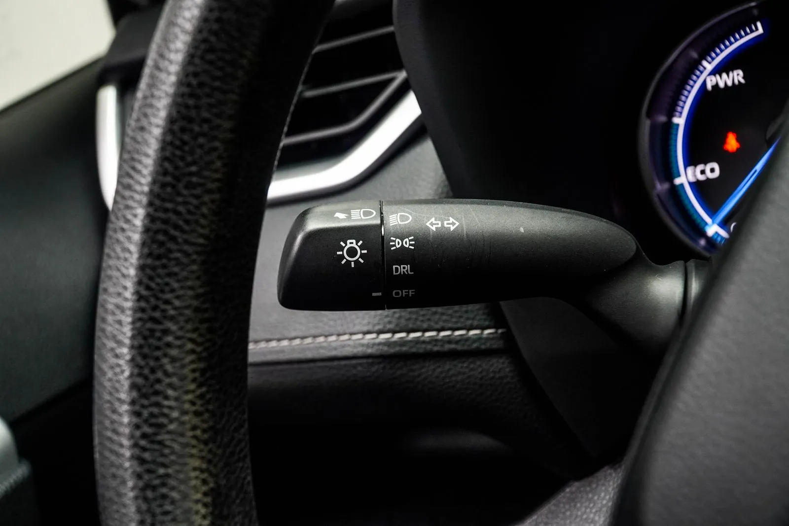 2024 Toyota RAV4 Hybrid LE, photo 29