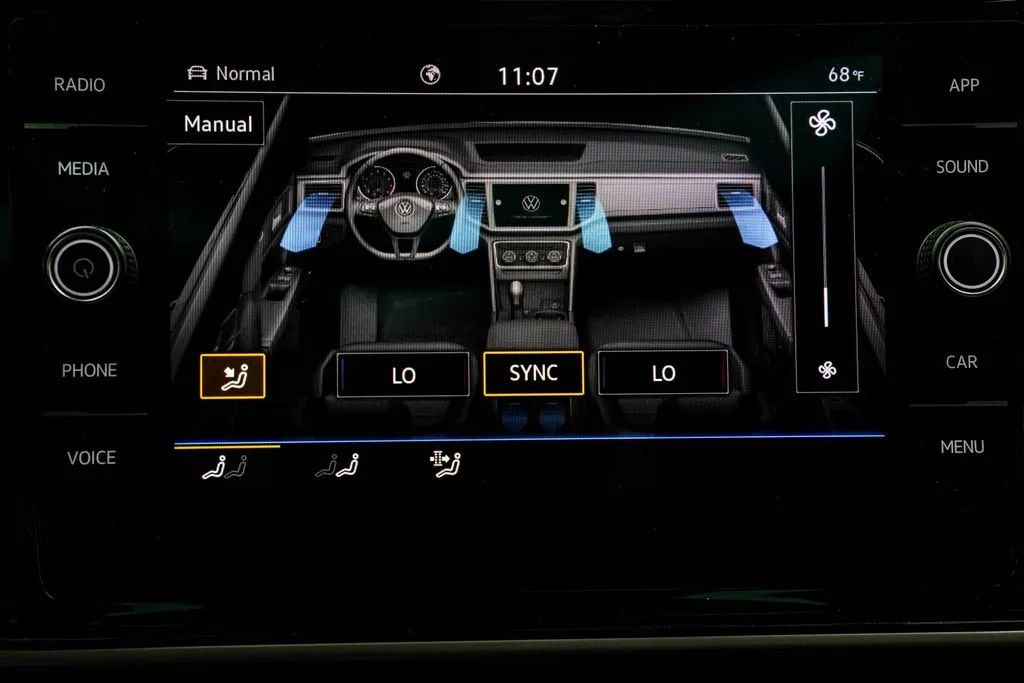 2023 Volkswagen Atlas 3.6L V6 SE w/Technology, photo 29