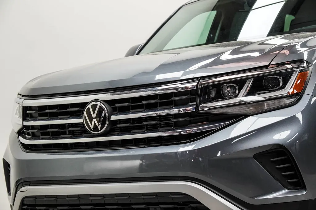 2023 Volkswagen Atlas 3.6L V6 SE w/Technology, photo 2