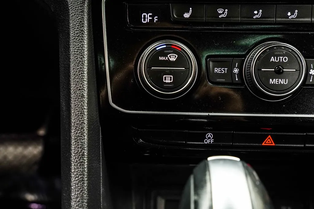 2023 Volkswagen Atlas 3.6L V6 SE w/Technology, photo 25