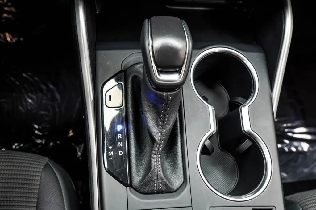 2025 Toyota Highlander LE, photo 24