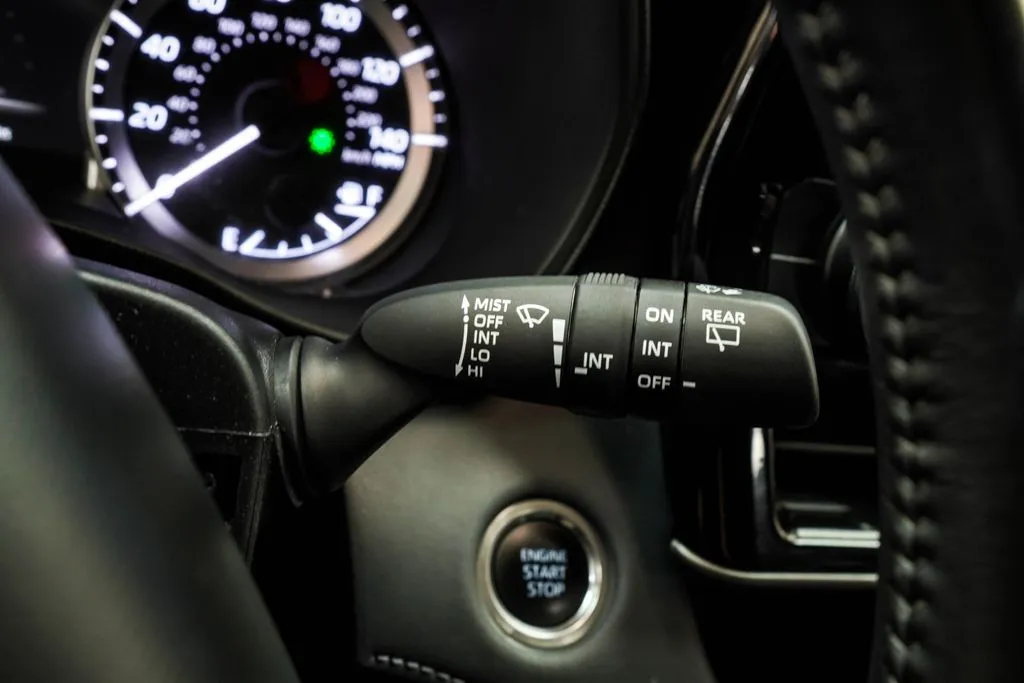 2025 Toyota Highlander LE, photo 33