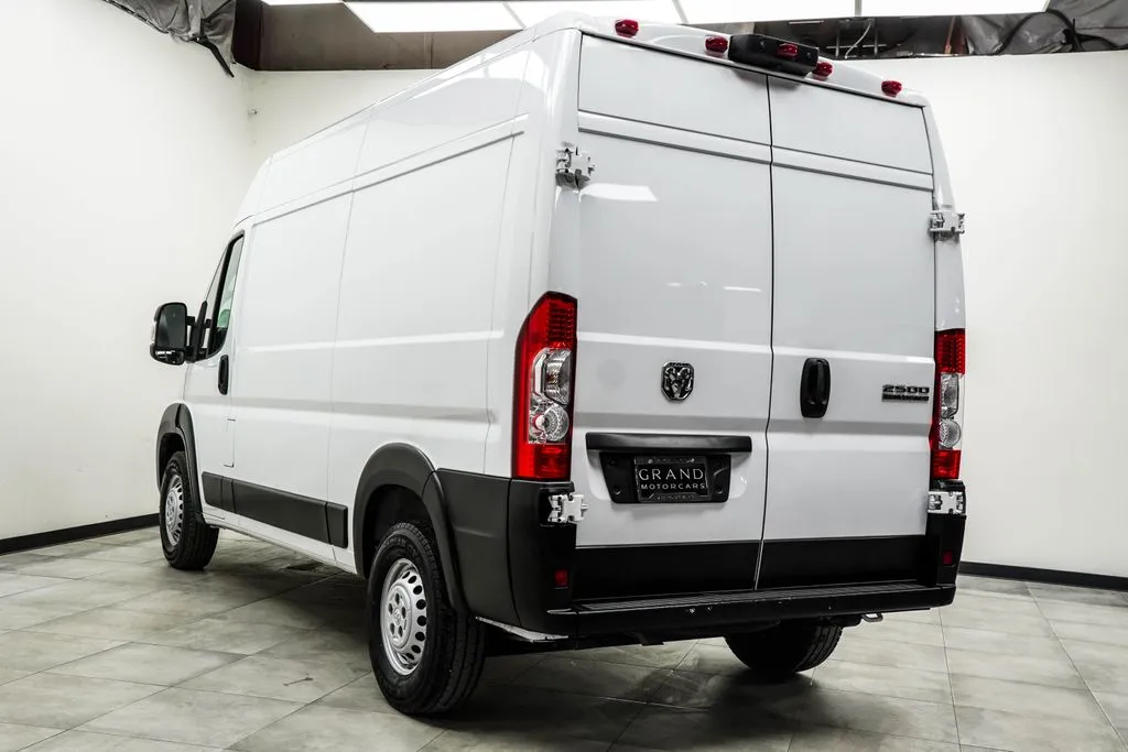 2025 Ram ProMaster 2500 High Roof, photo 8