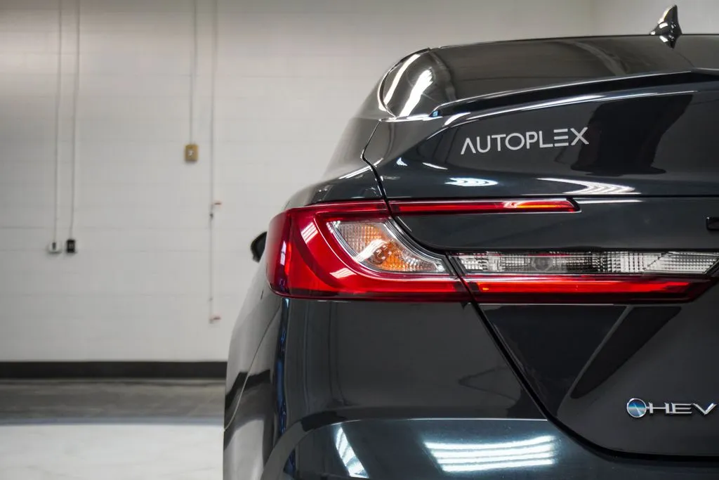 2025 Toyota Camry SE, photo 34