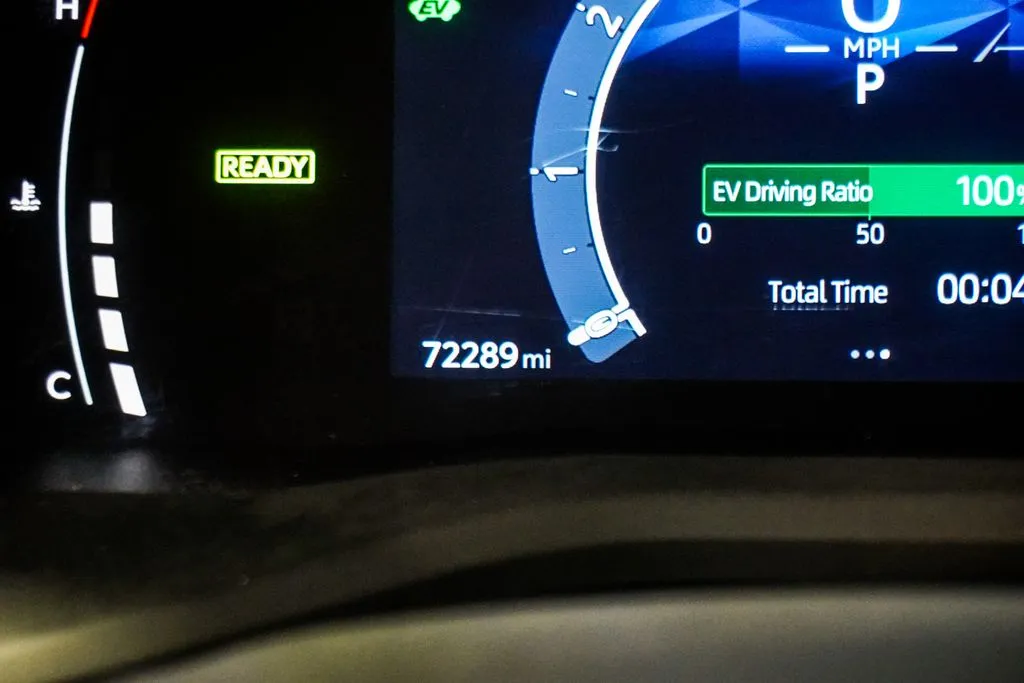 2025 Toyota Camry SE, photo 27