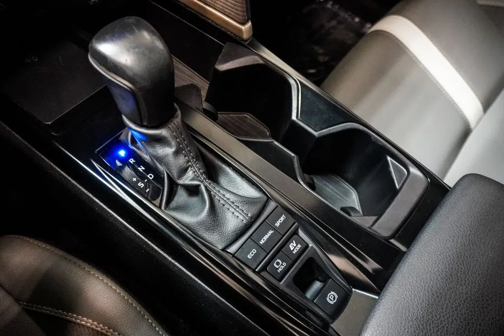 2025 Toyota Camry SE, photo 23