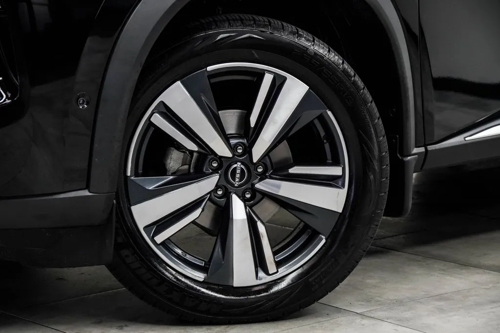 2023 Nissan Rogue SL, photo 4