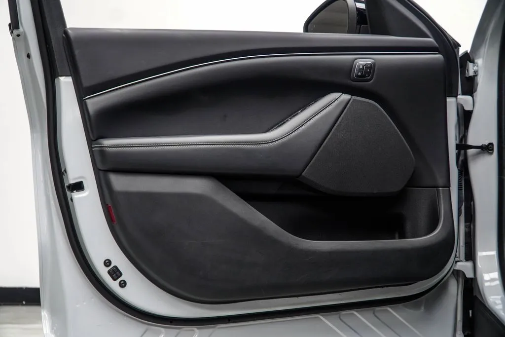 2023 Ford Mustang Mach-E California Route 1, photo 27