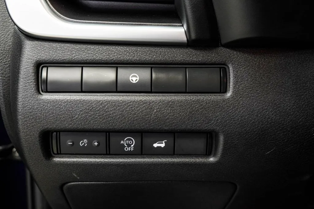 2025 Nissan Rogue SV, photo 38
