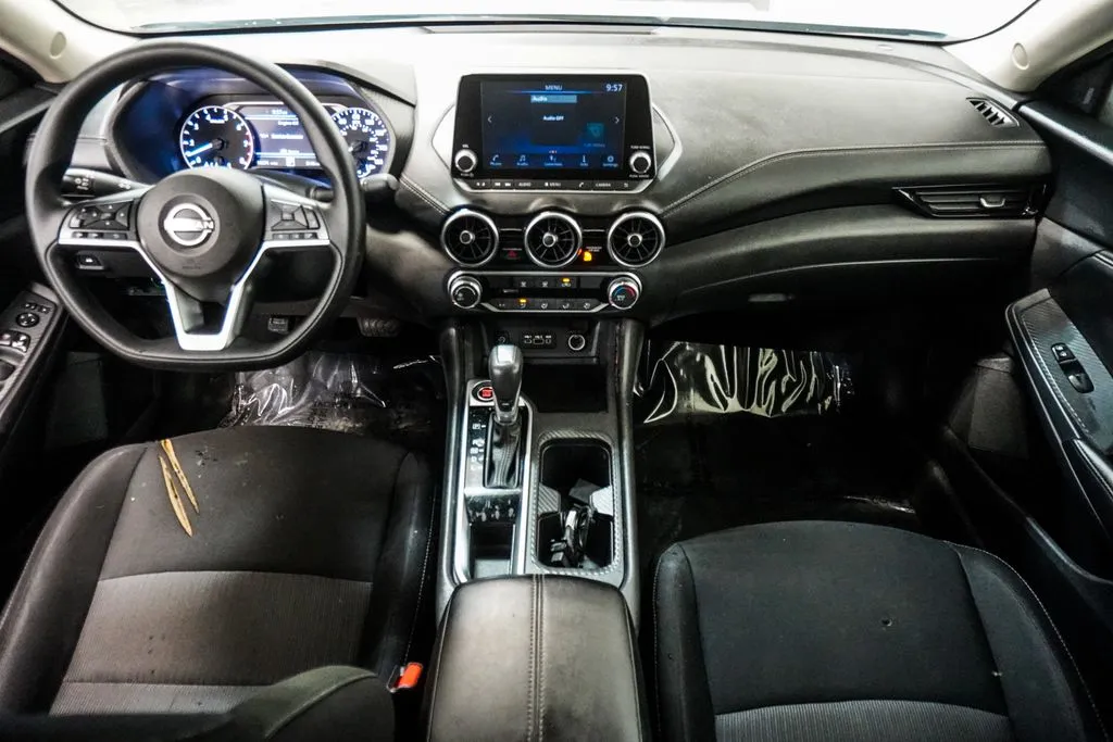 2025 Nissan Sentra SV, photo 7