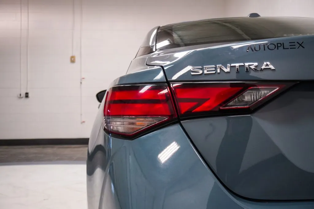 2025 Nissan Sentra SV, photo 29