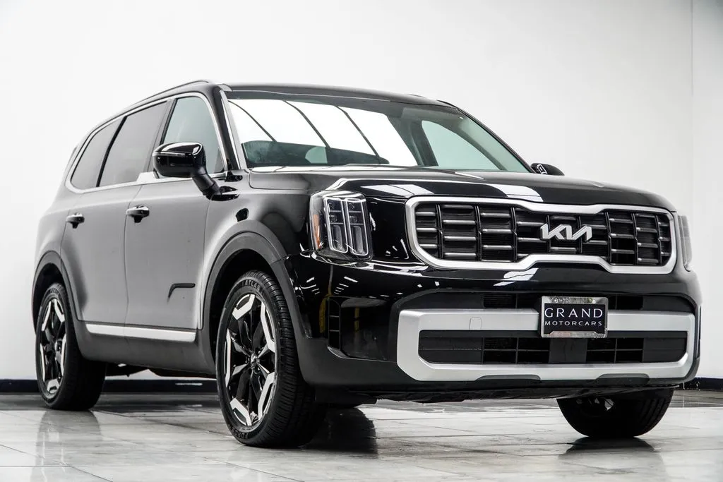 2023 Kia Telluride S, photo 2
