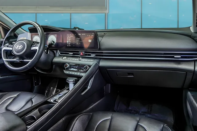 2025 Hyundai Elantra Limited, photo 13