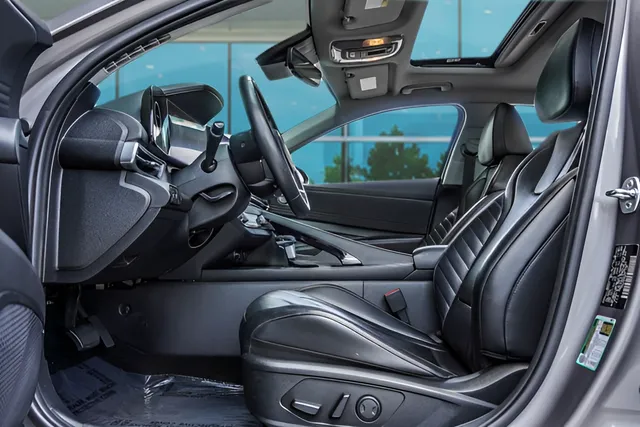 2025 Hyundai Elantra Limited, photo 33