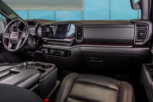 2025 GMC Sierra 1500 SLT, photo 10
