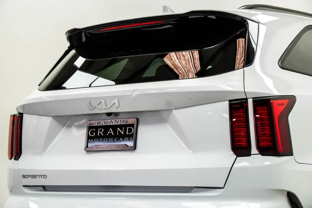 2023 Kia Sorento S, photo 13