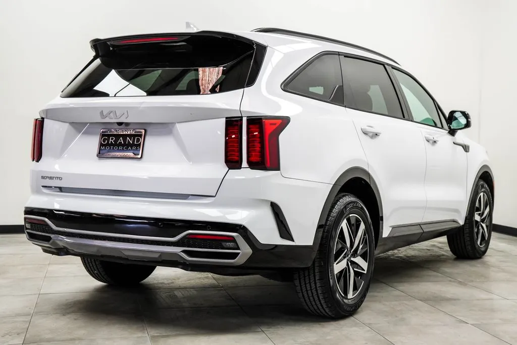 2023 Kia Sorento S, photo 12