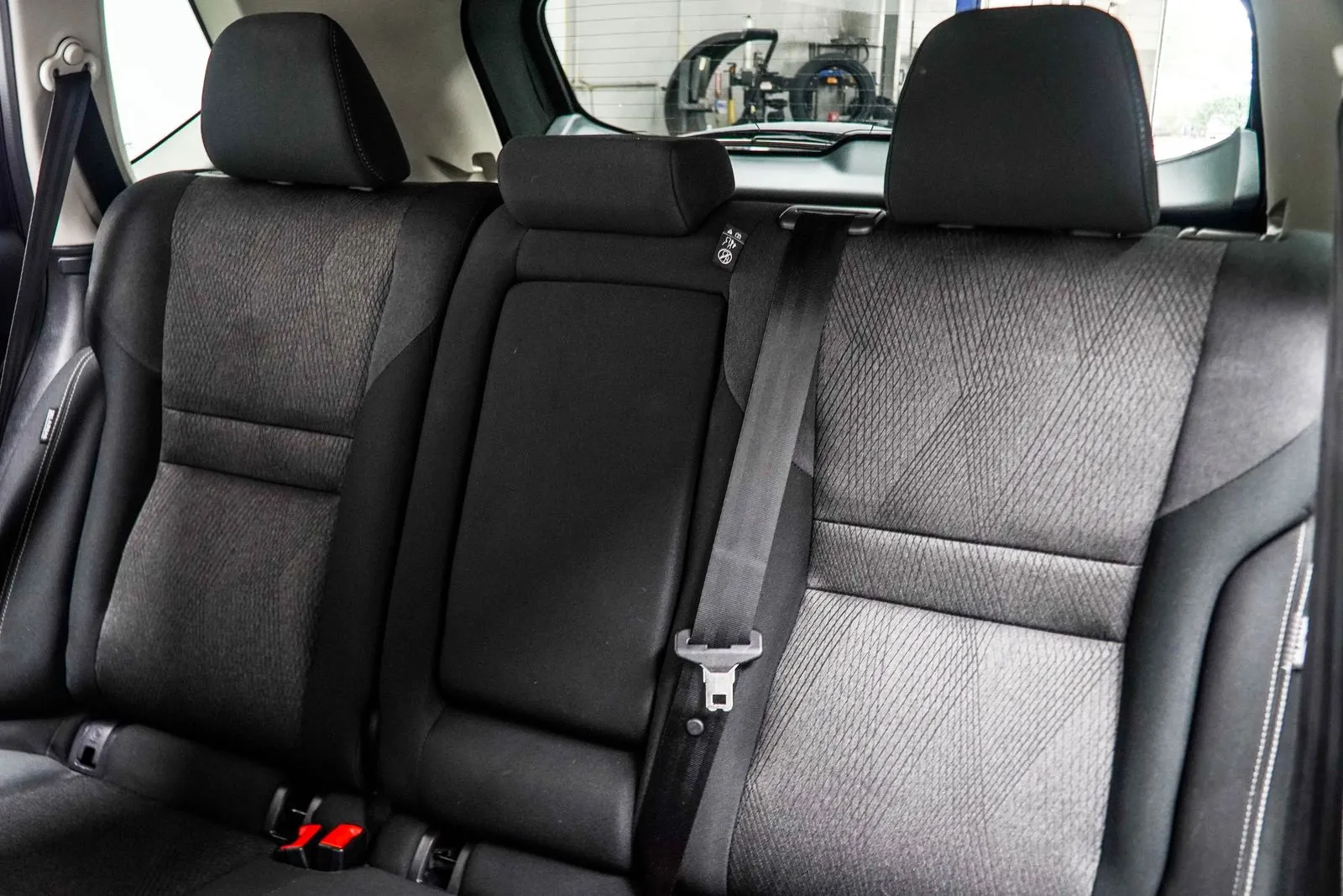 2025 Nissan Rogue SV, photo 32