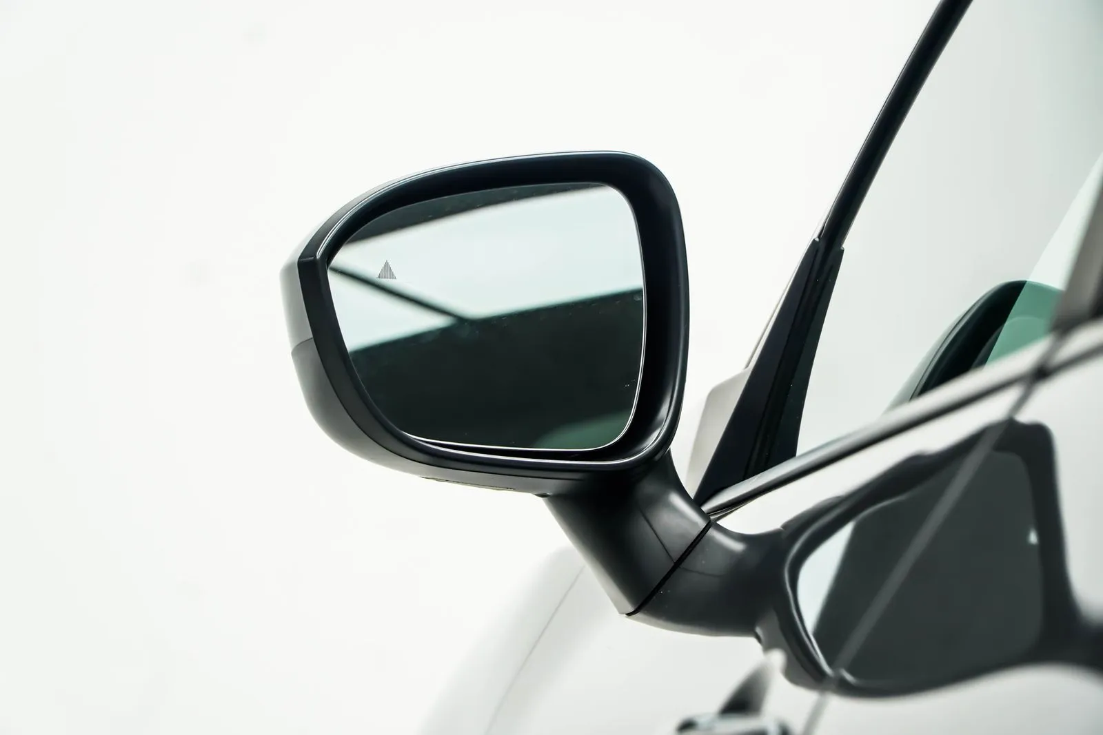 2025 Nissan Rogue SV, photo 14