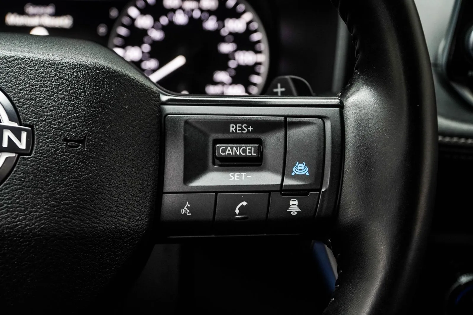 2025 Nissan Rogue SV, photo 25