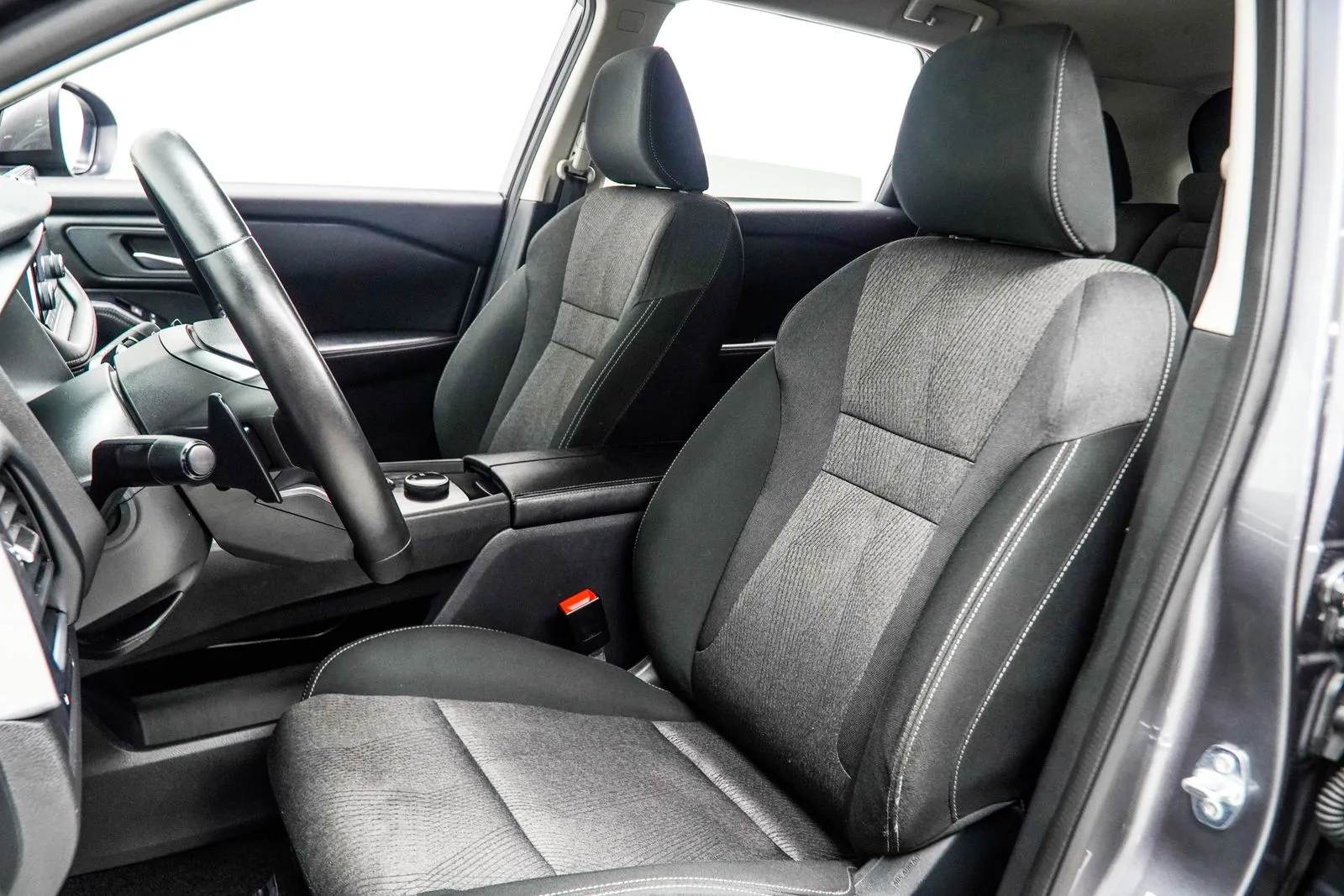 2025 Nissan Rogue SV, photo 29