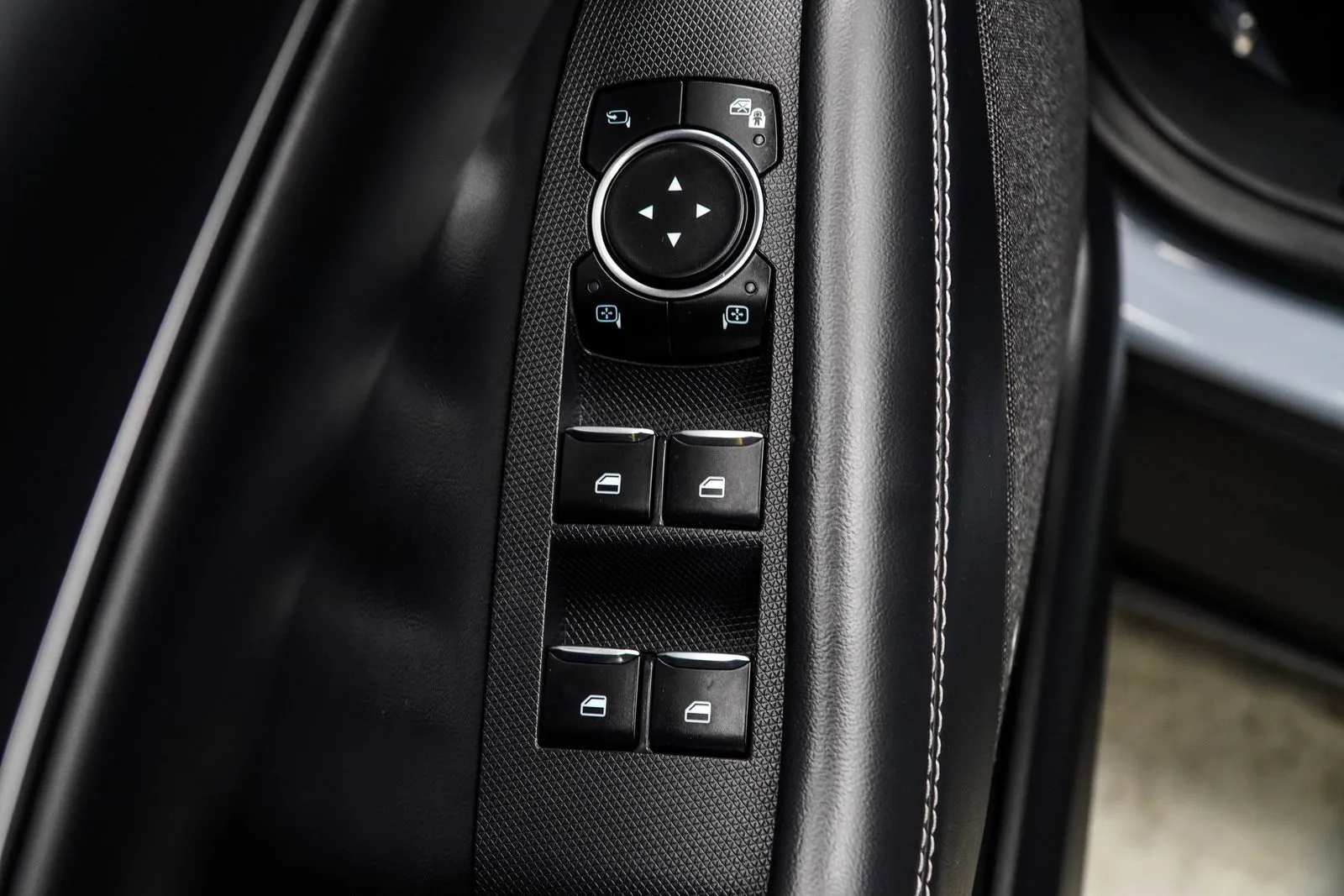 2024 Ford Mustang Mach-E Premium, photo 27
