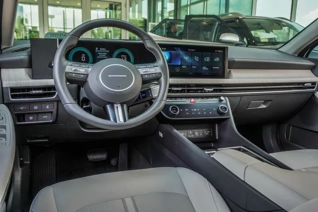 2025 Hyundai Sonata Hybrid SEL, photo 15