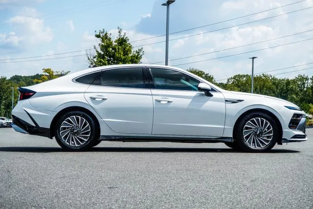 2025 Hyundai Sonata Hybrid SEL, photo 5