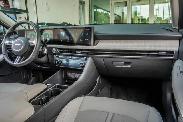 2025 Hyundai Sonata Hybrid SEL, photo 16