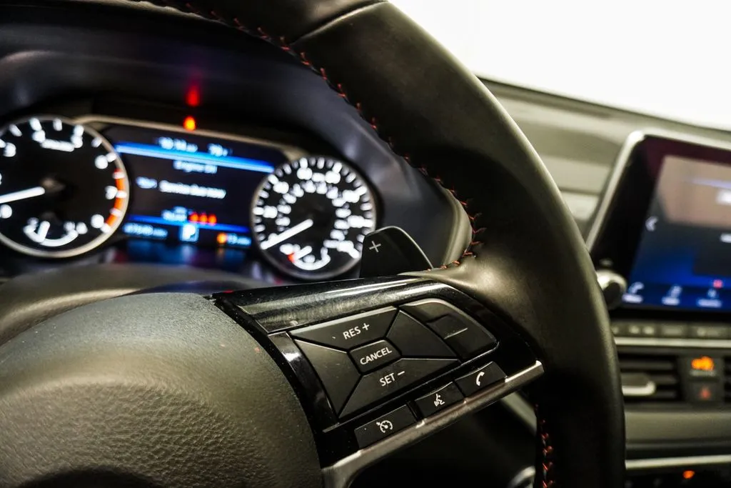 2025 Nissan Altima 2.5 SR, photo 13