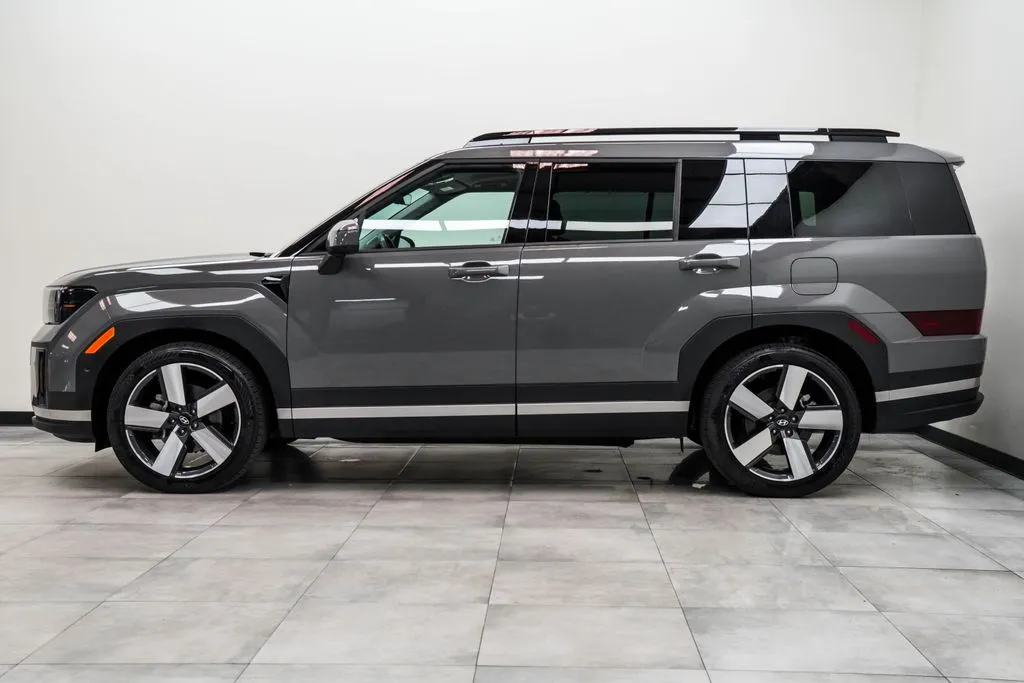 2025 Hyundai Santa Fe Limited, photo 7