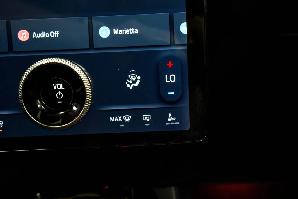 2022 Ford Mustang Mach-E Premium, photo 27