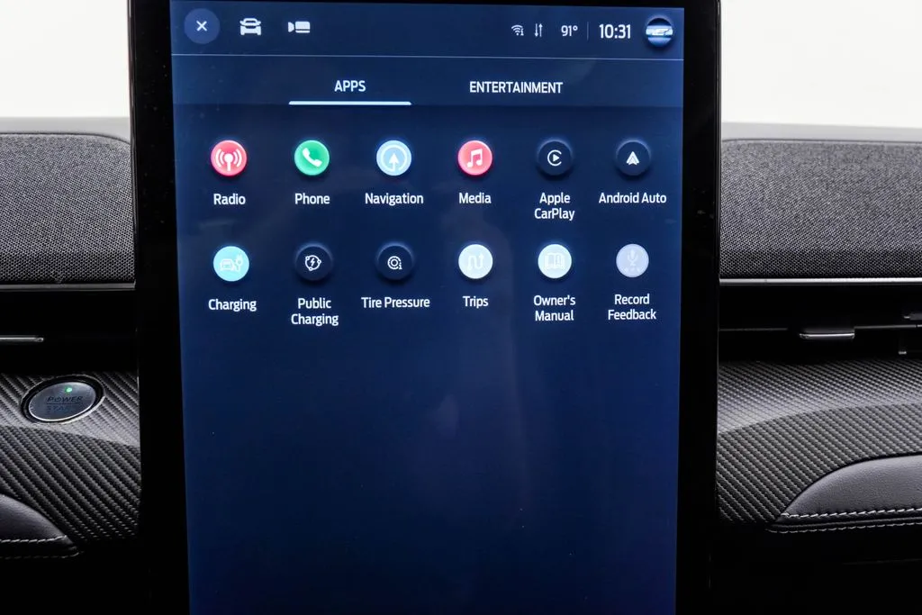 2022 Ford Mustang Mach-E Premium, photo 28