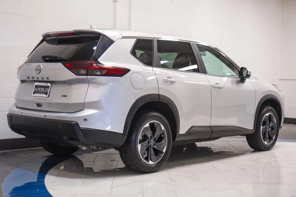 2025 Nissan Rogue SV, photo 23