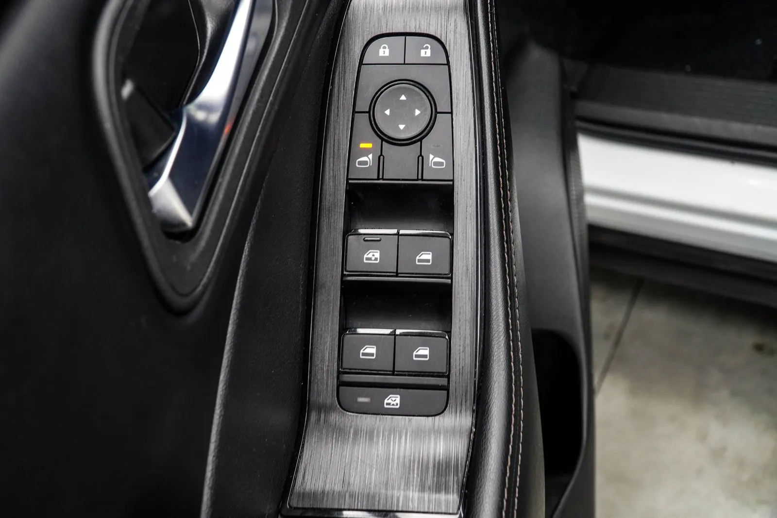 2025 Nissan Rogue SV, photo 29