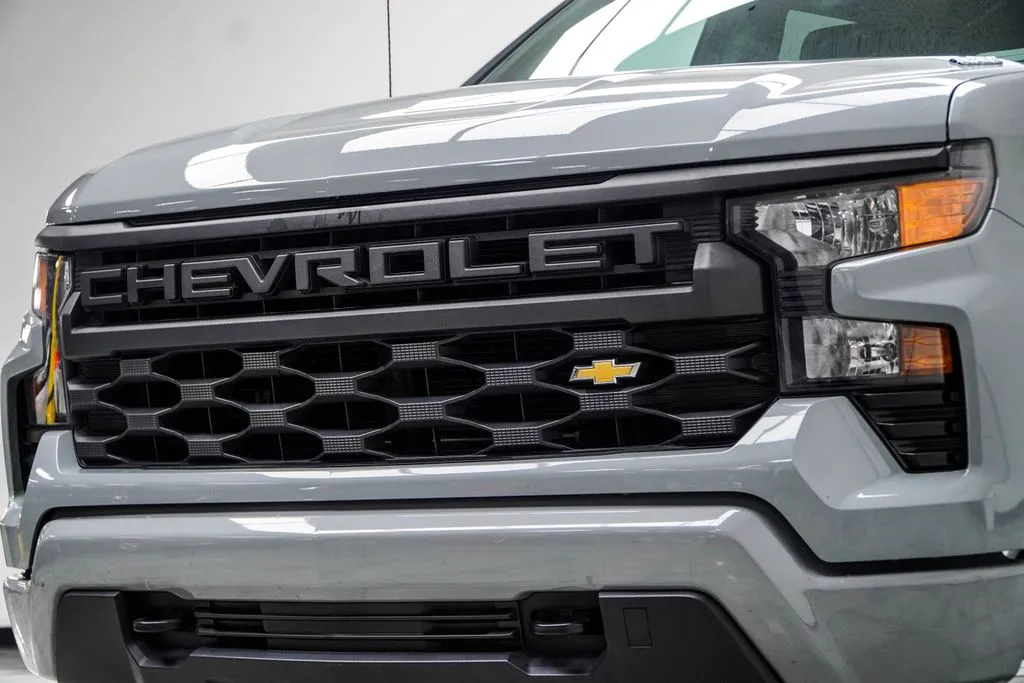 2025 Chevrolet Silverado 1500 Custom, photo 1